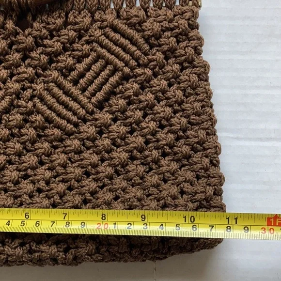 Brown crochet small wood ring handle purse - Picture 9 of 11